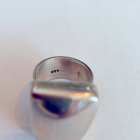 Sterling Silver Ring - Picture 2 of 9